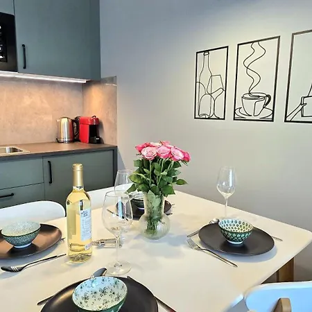 Zlota Plaza By Triapart *